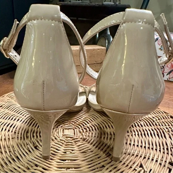 Bandolino Nude Patent Versatile Madia Open-Toe Ankle Strap Stiletto Sandals - Picture 5 of 9